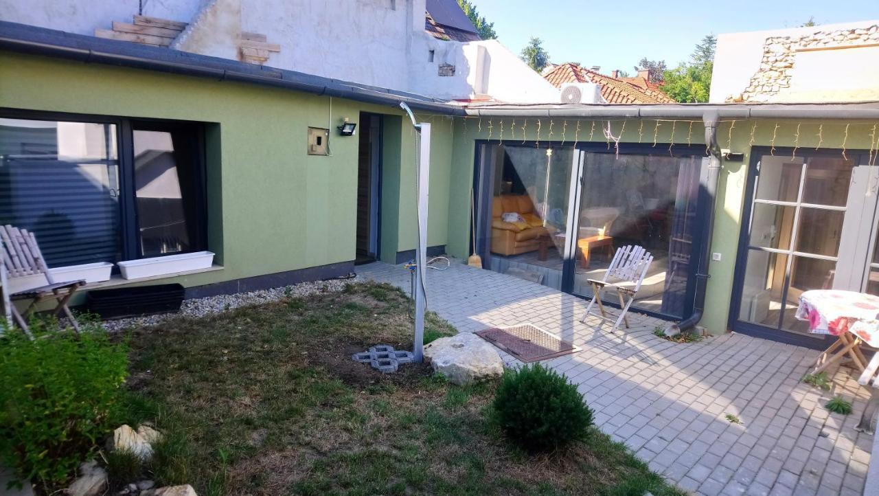 Sarlo Utcai Haz Будинок відпочинку