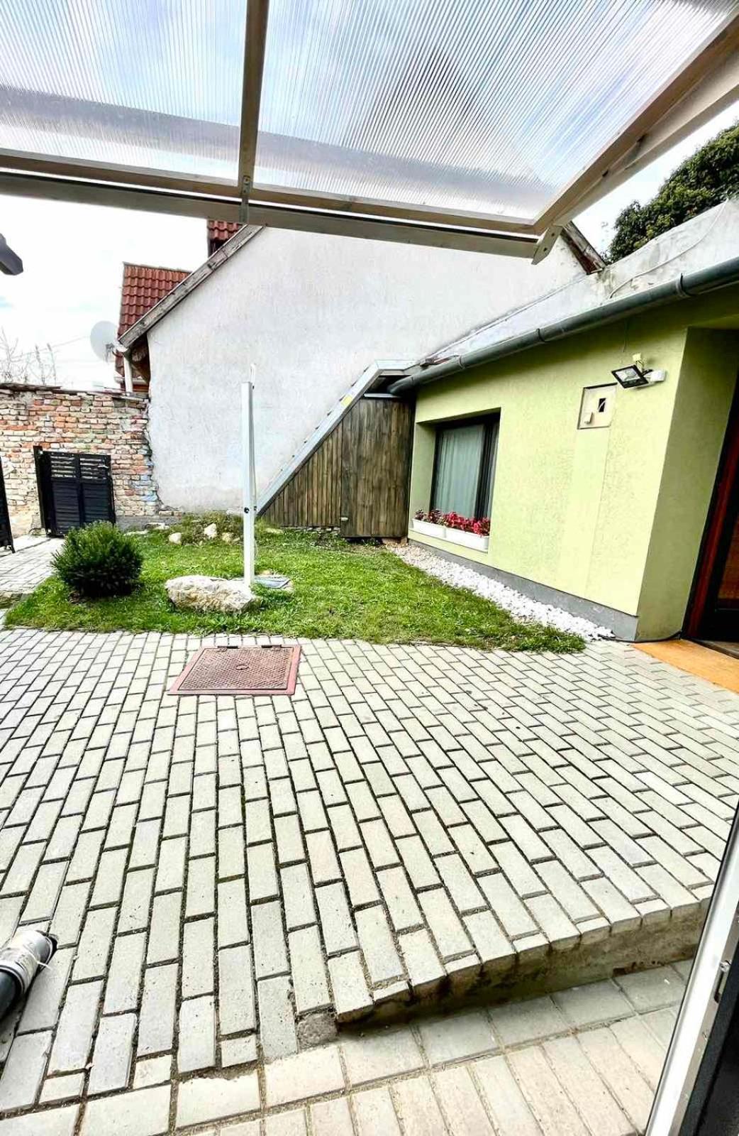 Будинок відпочинку Sarlo Utcai Haz
